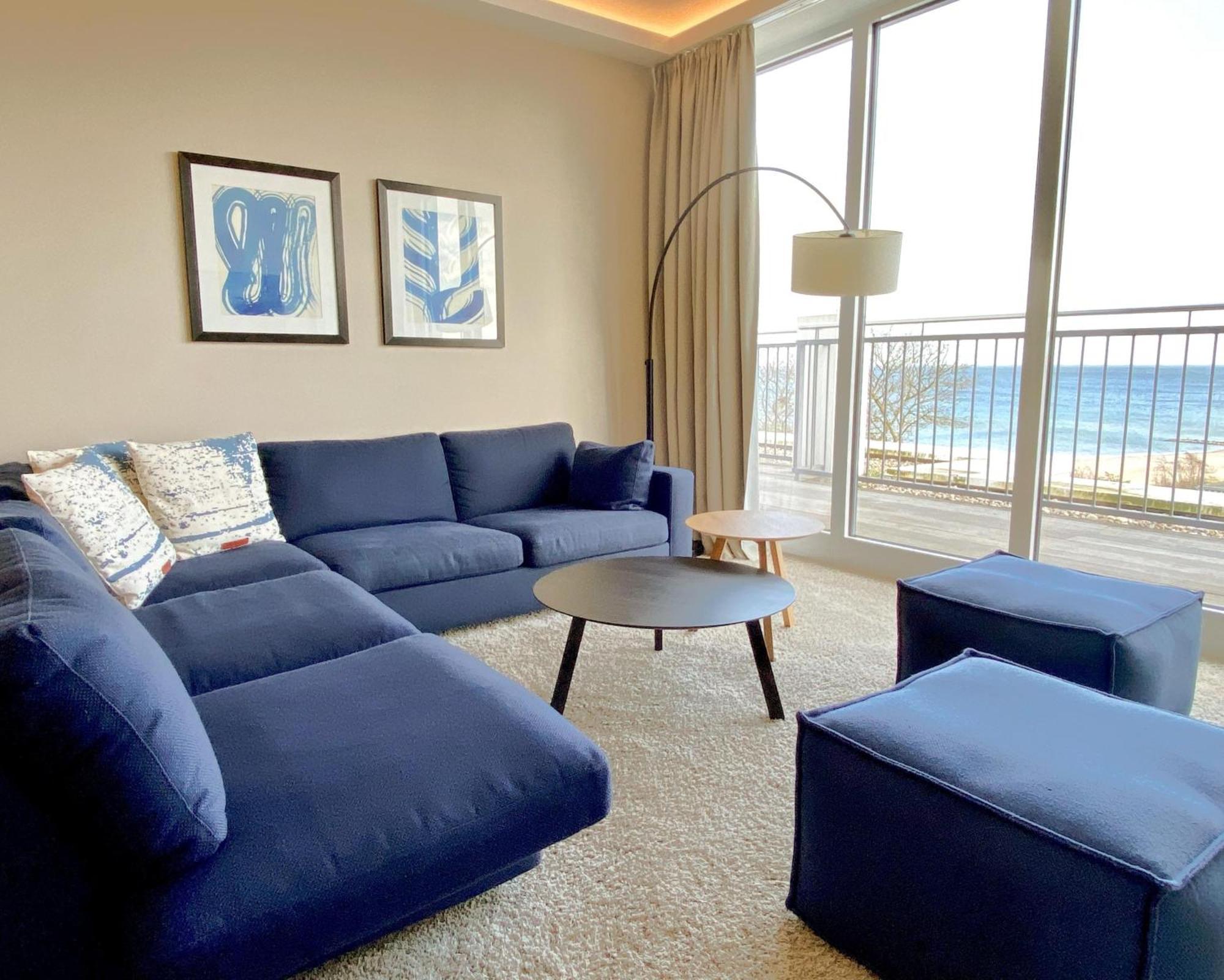 Penthouse Suite Balcony Partial Sea View no pets