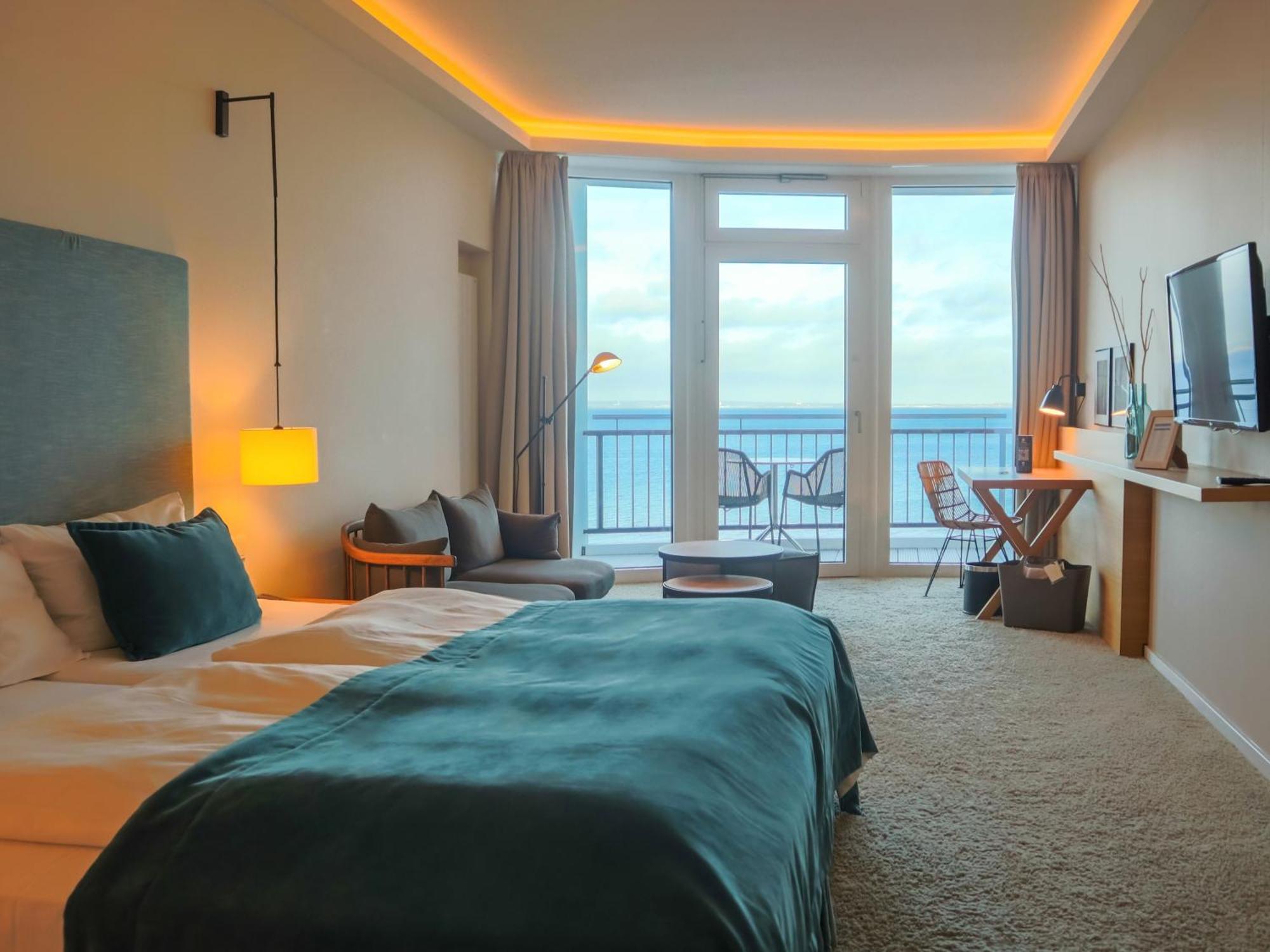 Sea Luxury Double Room Bath Balcony Sea View no pets